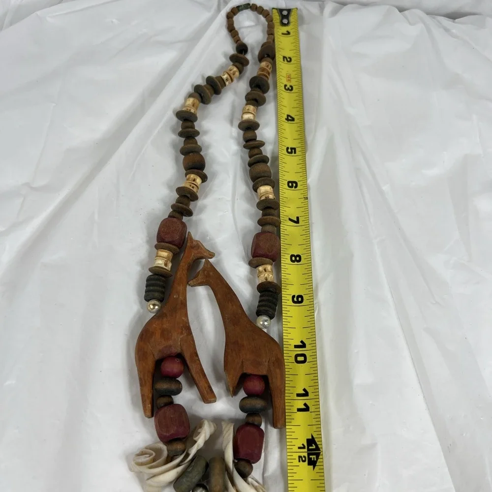 Vintage Hand Carved Wooden African Wildlife Animal Beaded Necklace‎